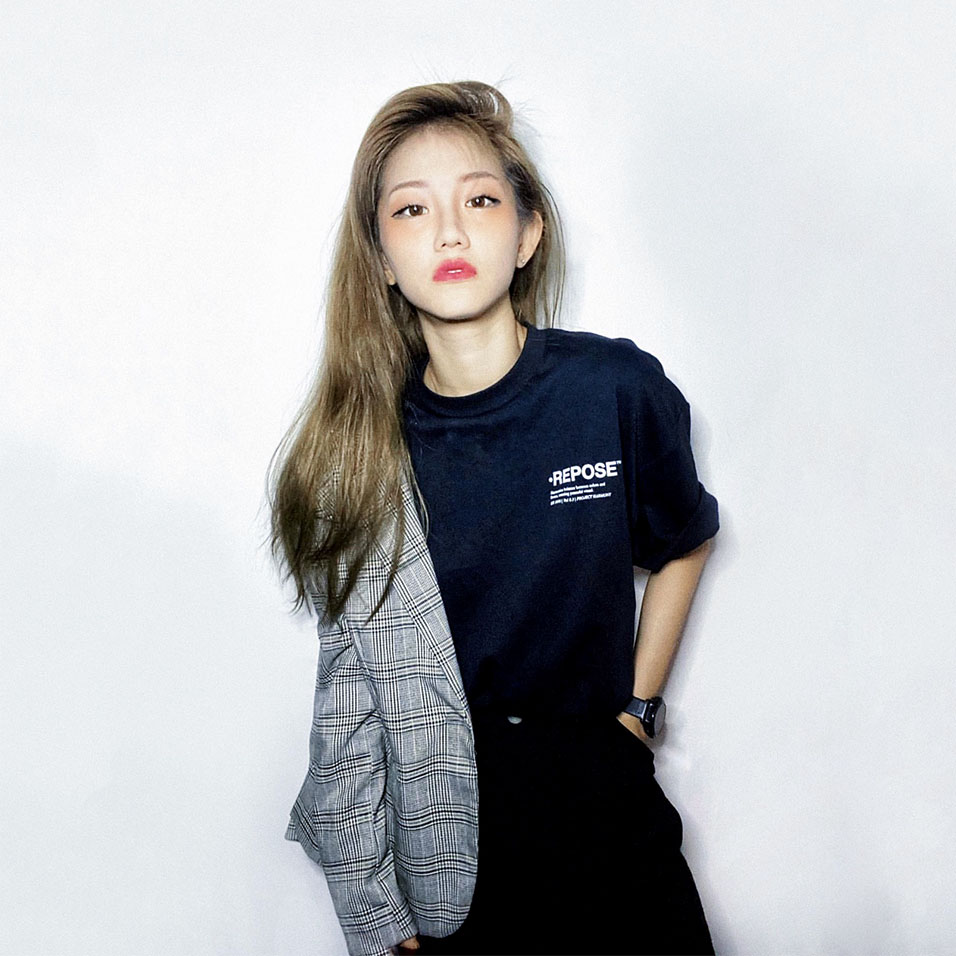 Repose SS2020 vol 03 black tee female style Repose SS2020 vol 03 black tee female style