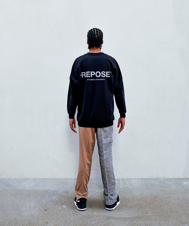 REPOSE Neck Logo 3M Crewneck