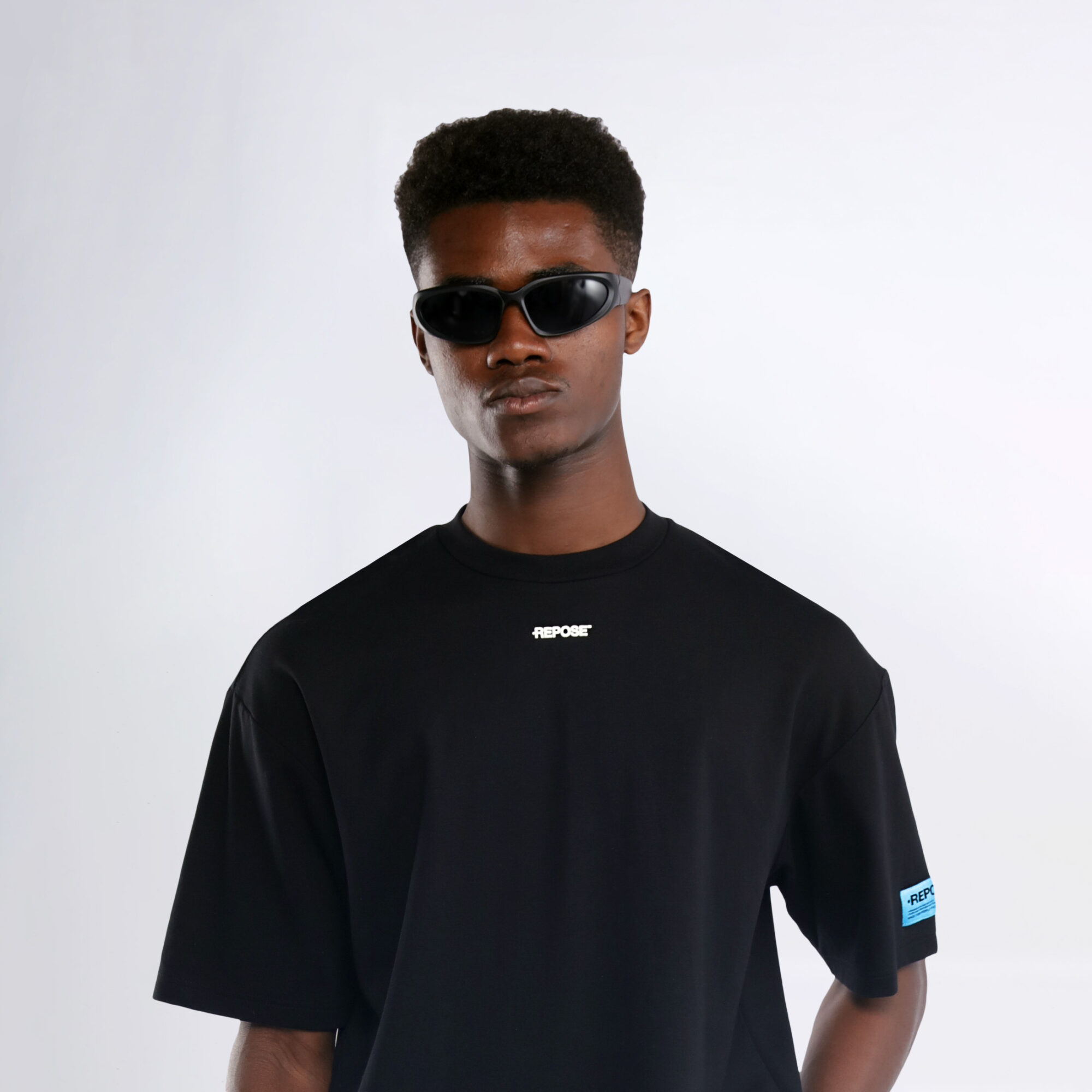 REPOSE Alexander Angle Tee