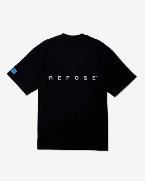 REPOSE Distant Logo Black Tee