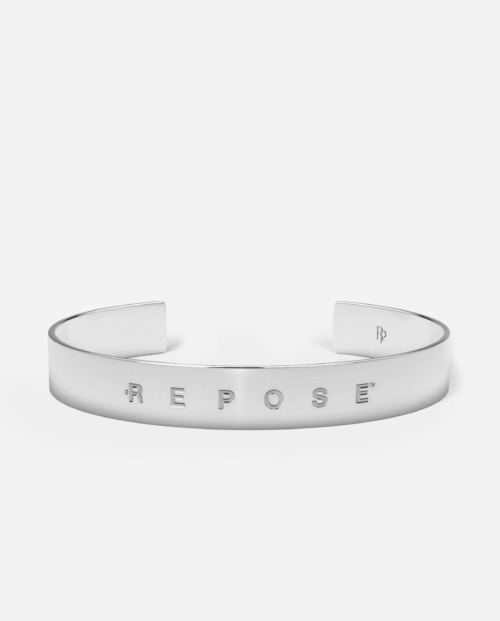 REPOSE Distant Logo Cuffs